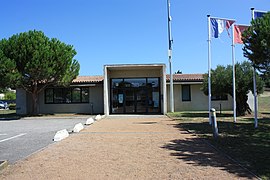 The town hall in Cazilhac