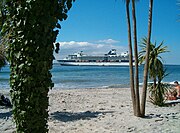 Tropical Beach vid Parapeten (Juli)