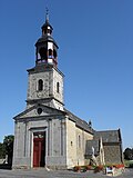 La façade occidentale de l'église Saint-Pierre.