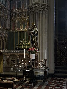 Statue of the Blessed Virgin Mary near the chancel