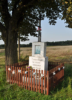 Shrine from 1924 in Celiny