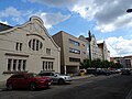 Schulgebäude mit Turnhalle, ehemalige „Debschwitzer Schule“ bzw. Volksschule, heute Regelschule