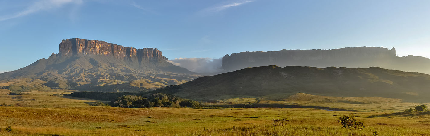 Morning view of Kukenan and Mount Roraima tepui at Canaima National Park, by Paolostefano1412