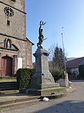 Monument 1914-1918 : Le Poilu victorieux.