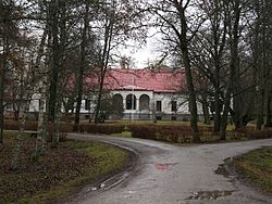 Pruuna Manor