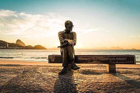 1º lugar Monumento a Carlos Drummond Andrade, Rio de Janeiro, RJ por Donatas Dabravolskas