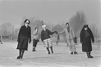 Patineurs en février 1985. Photo : Rob Croes, Anefo.