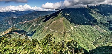 Ancienne route des Yungas dite "route de la mort".