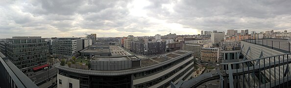 Vue panoramique de la porte de France, avant la construction des tours. À droite, les tours du quartier Massena.