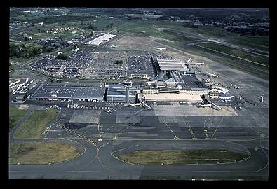 Vue générale de l'aéroport avant 2003.