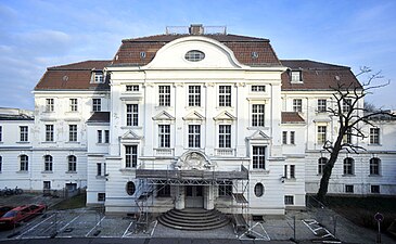 Die frühere Militärtechnische Akademie, der Cranzbau (1904/05) an der Hertzallee auf dem ehemaligen Gelände des HWA