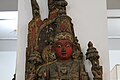 Dvarapala. Statue en bois peinte, sertie de verre, employée dans les processions. XIXe siècle, Tamil Nadu.