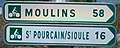 Panneau de position avec indications de destination et de distance (Moulins 58, Saint-Pourçain-sur-Sioule 16).