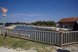 Piscine d'eau de mer.