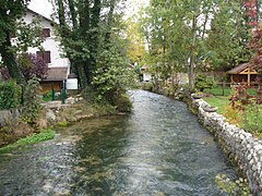 La Divonne, rivière prenant sa source à proximité du golf.