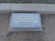 The grave site of Roy Martin Hackett (1877–1945).
