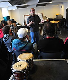 Samuels teaching a class at the Music School of Montevideo, 2010.