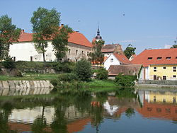 Louňovice pod Blaníkem Castle