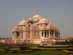 معبد آکشاردام بزرگ‌ترین معبد هندوها در جهان