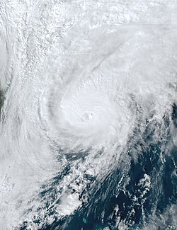 Zeta le 28 octobre à 20 h 16 UTC à son pic touchant la côte de la Louisiane.