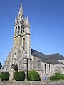 L'église paroissiale Saint-Pierre, vue extérieure d'ensemble.