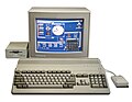 1987年発売のen:Amiga 500のディスプレイ