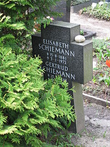 Elisabeth Schiemann