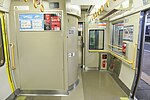 トイレと車椅子スペース （クハ520-20）