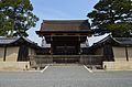 京都御所の建礼門