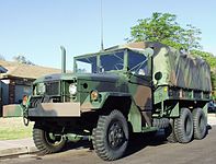 NATO迷彩のM35A2