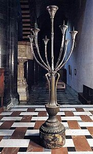 Maso di Bartolomeo, Candelabro (1140).