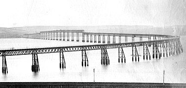 Original Tay Bridge from the north (finished 1878)