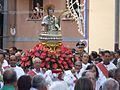 Il busto di San Pantaleone portato in processione il 27 luglio