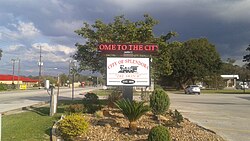 Welcome sign outside of city hall