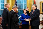 William Barr svärs in som USA:s justitieminister den 14 februari 2019.