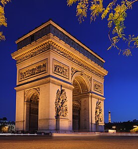 Arc de Triomphe, by Blieusong