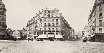 La rue Monge, à droite, au bas de la rue Mouffetard, à gauche (Charles Marville, vers 1870).