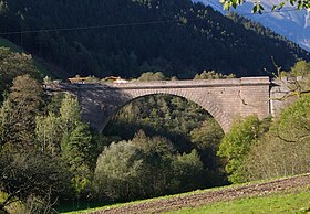 Le pont Étienne vu depuis le sud