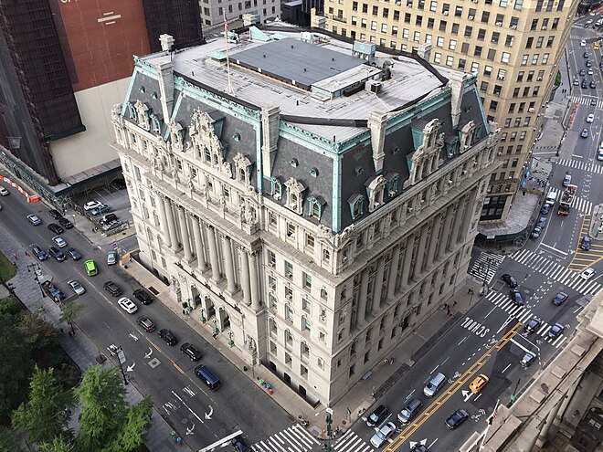Fourth-place Epicgenius had two featured and fourteen good articles on locations in New York City, including both skyscrapers and historic places such as the Surrogate's Courthouse (pictured). Wikipedia's coverage of New York's buildings has benefited greatly from the 130 or so high-quality articles created by Epicgenius during the course of the contest.
