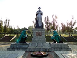 Soviet war memorial in Mykolaivka