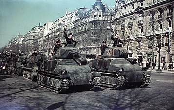 German army parade on Champs Élysées in Paris, 1940. (Agfacolor)
