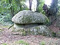 Guidel : le dolmen de Lesvariel, vue d'ensemble.