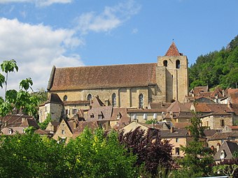 L'église dominant la ville.