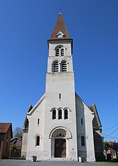 L'église actuelle reconstruite dans les années 1920 et rénovée dans les années 2020.