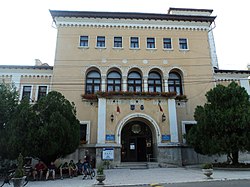 The building of the prefecture of Caraș County in the interwar period, currently Oravița city hall.