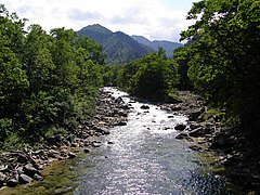 奥只見湖より更に上流部の只見川。新潟・福島県境にて