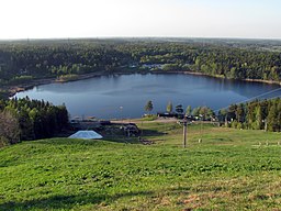 Väsjöbacken med utsikt över Väsjön.