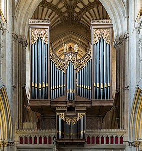 Organ of Wells Cathedral, by Diliff