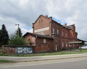 Altes Empfangsgebäude der Bahnlinie Berlin–Magdeburg