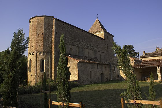 Le chevet et la façade nord.